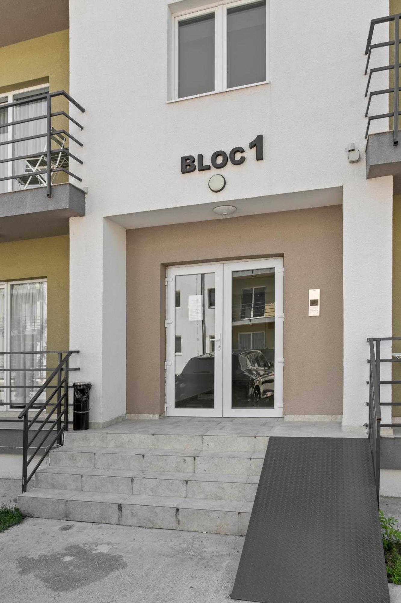 My Home Is Your Home Bucarest Extérieur photo